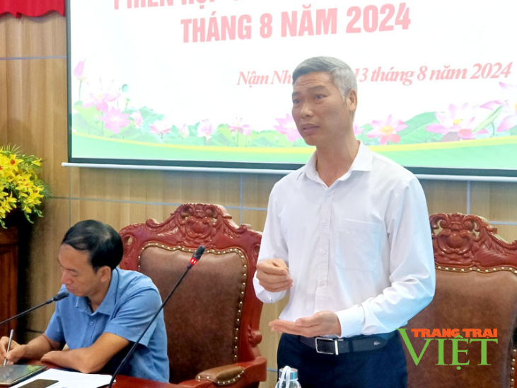 Nông dân Nậm Nhùn tập trung chăm sóc lúa mùa - Ảnh 2.