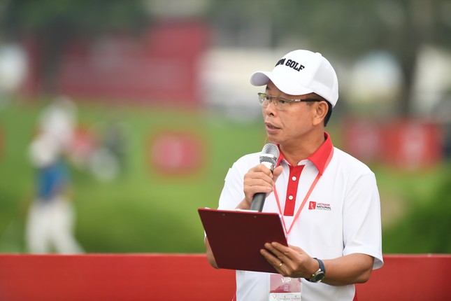 Giải vô địch Golf Quốc gia 2024: Nguyễn Đức Sơn, Nguyễn Viết Gia Hân tạm dẫn đầu - Ảnh 3.