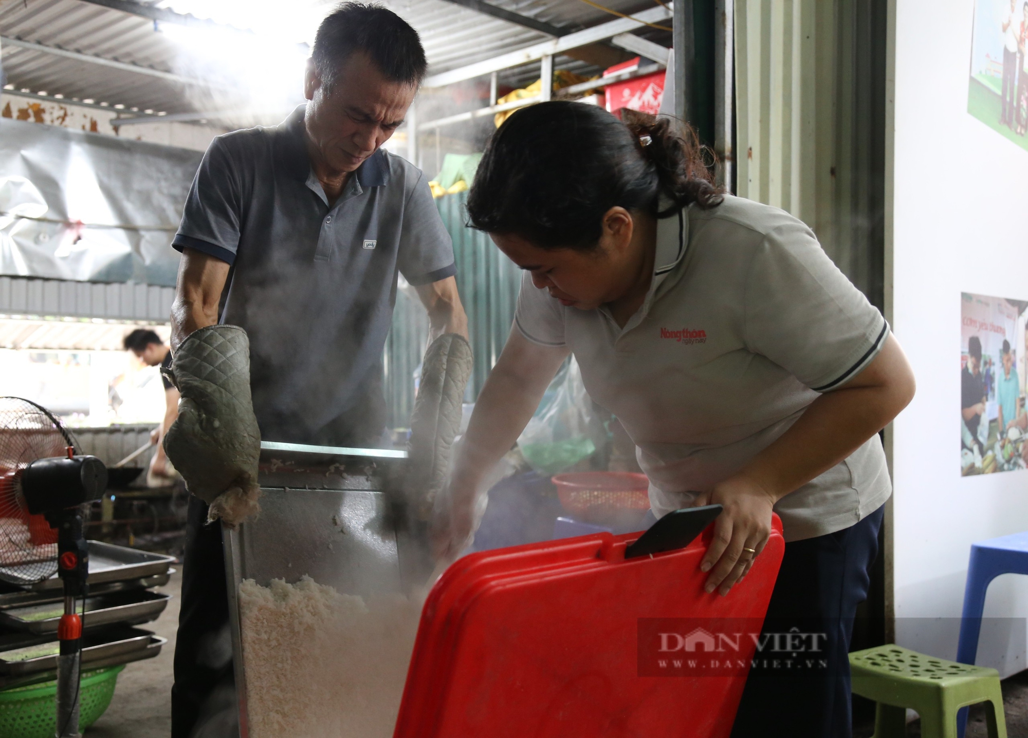 Trao những suất cơm 0 đồng, tiếp thêm niềm tin cho người khiếm thị tại Hà Nội- Ảnh 16.