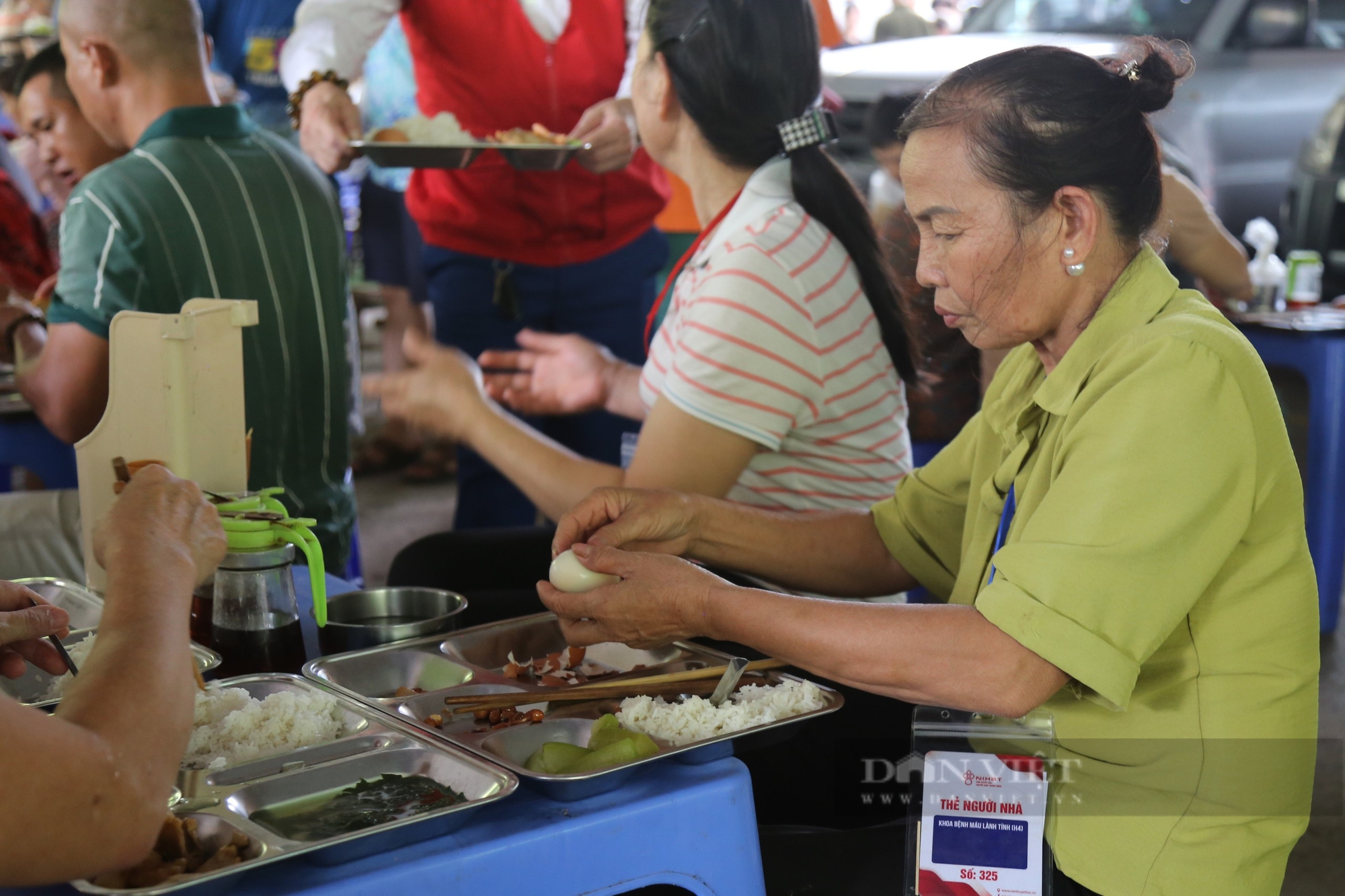 Trao những suất cơm 0 đồng, tiếp thêm niềm tin cho người khiếm thị tại Hà Nội- Ảnh 51.