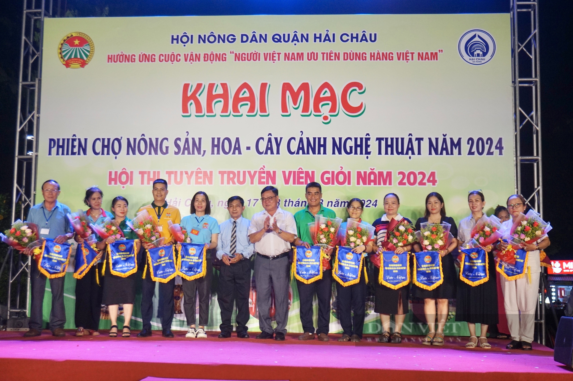 Đà Nẵng: Sôi nổi Phiên chợ nông sản, hoa, cây cảnh nghệ thuật quận Hải Châu năm 2024 - Ảnh 2.