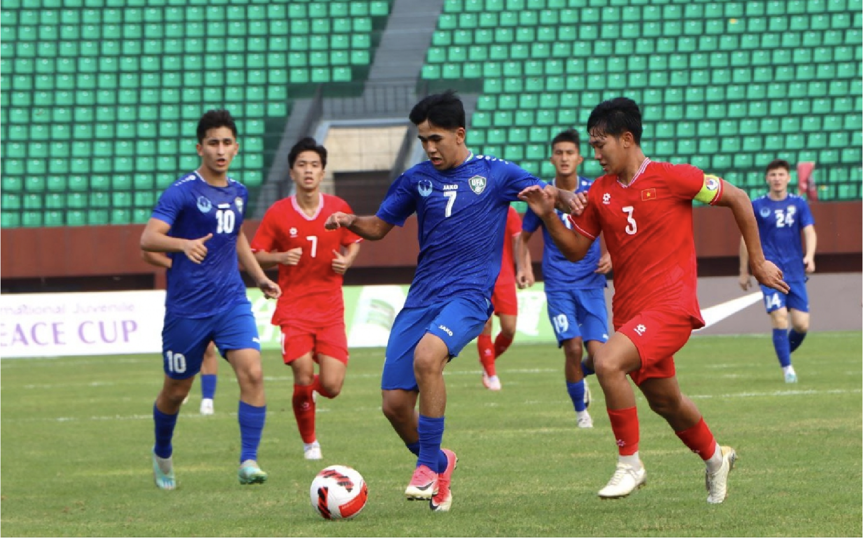 Kết quả U16 Việt Nam vs U16 Trung Quốc: Thua đậm! - Ảnh 1.