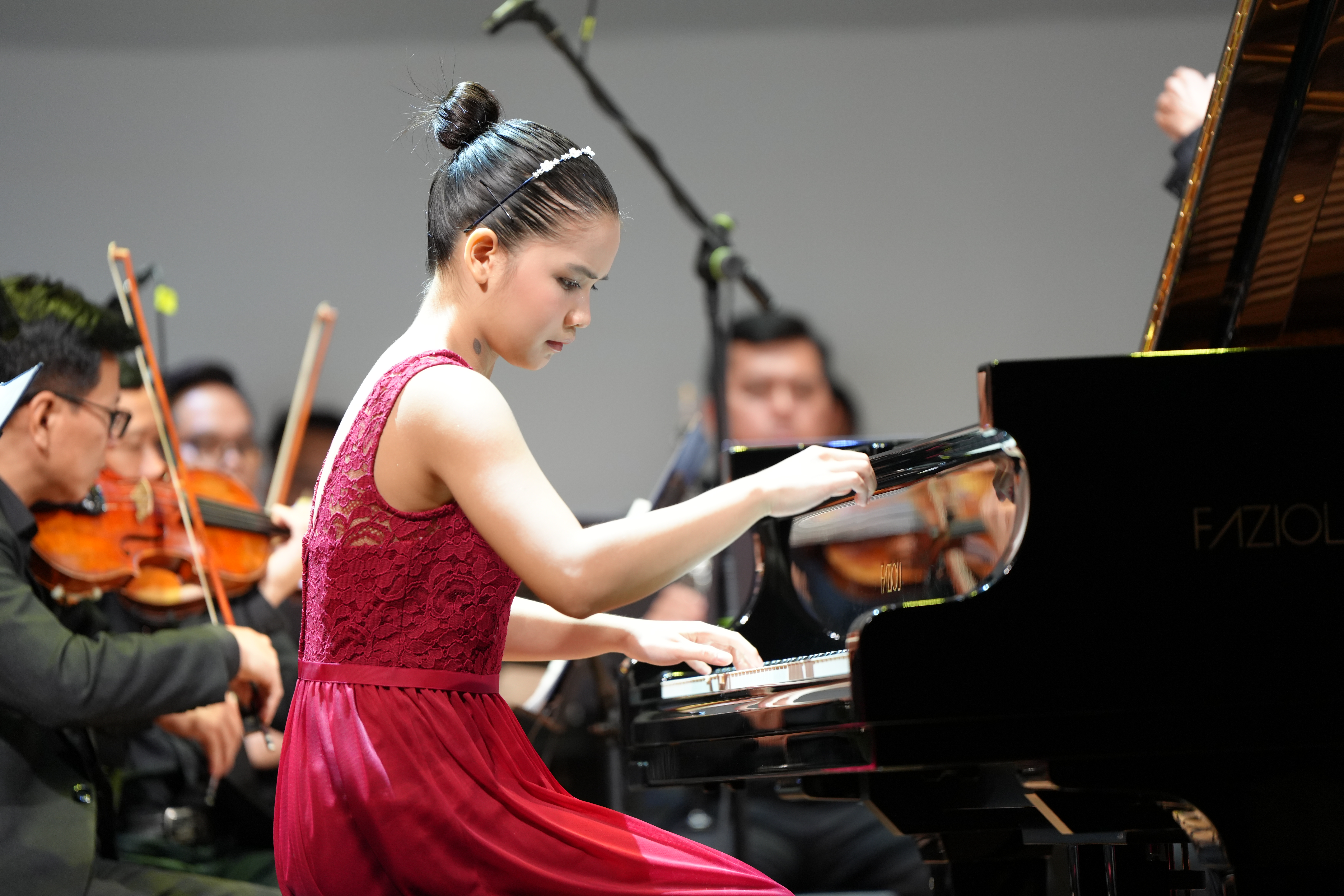 107 tài năng piano tranh tài, thăng hoa tại cuộc thi piano quốc tế- Ảnh 2.