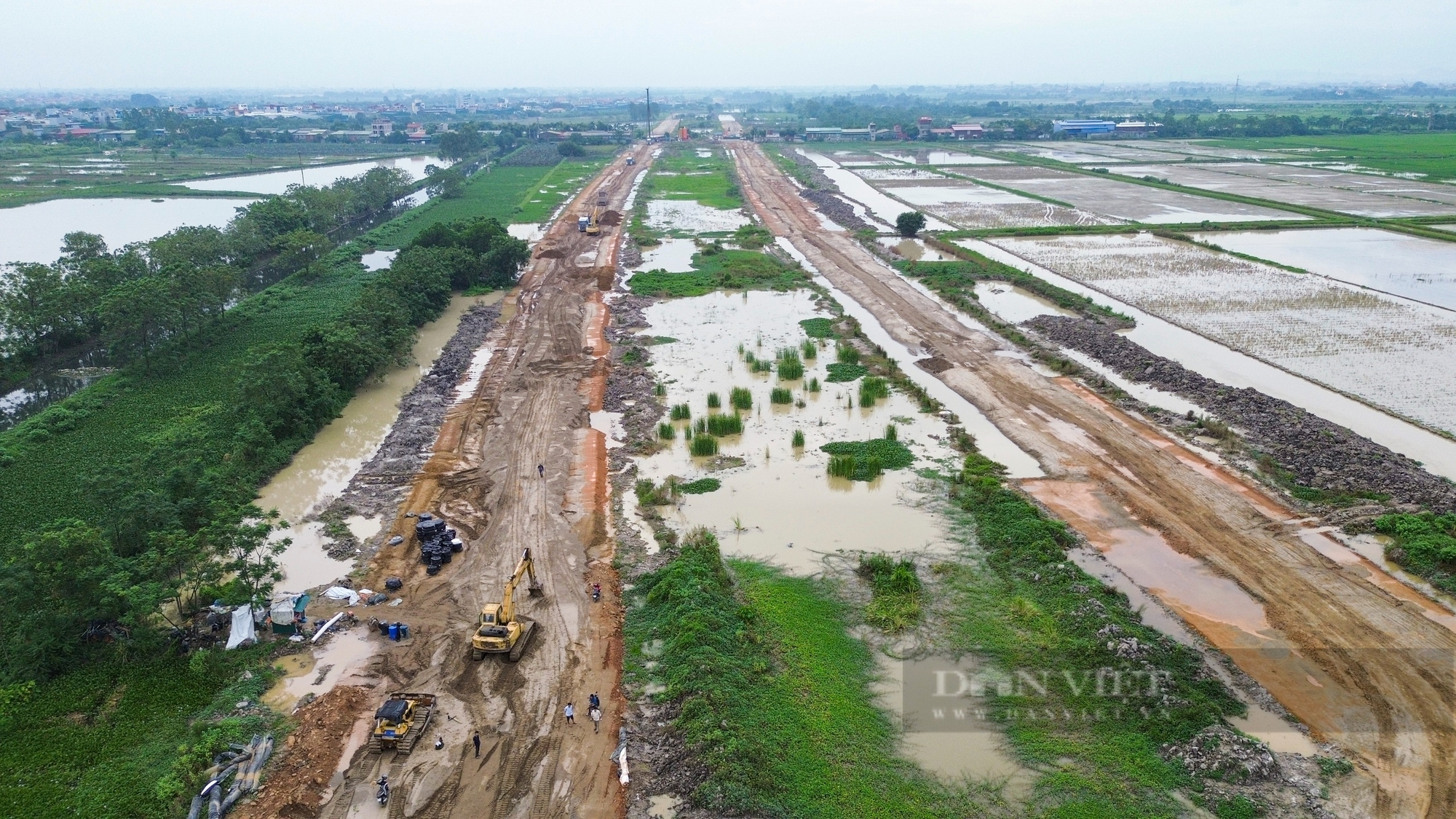 Hình hài đường Vành Đai 4 đi qua 7 quận, huyện Hà Nội sau hơn 1 năm khởi công - Ảnh 10.