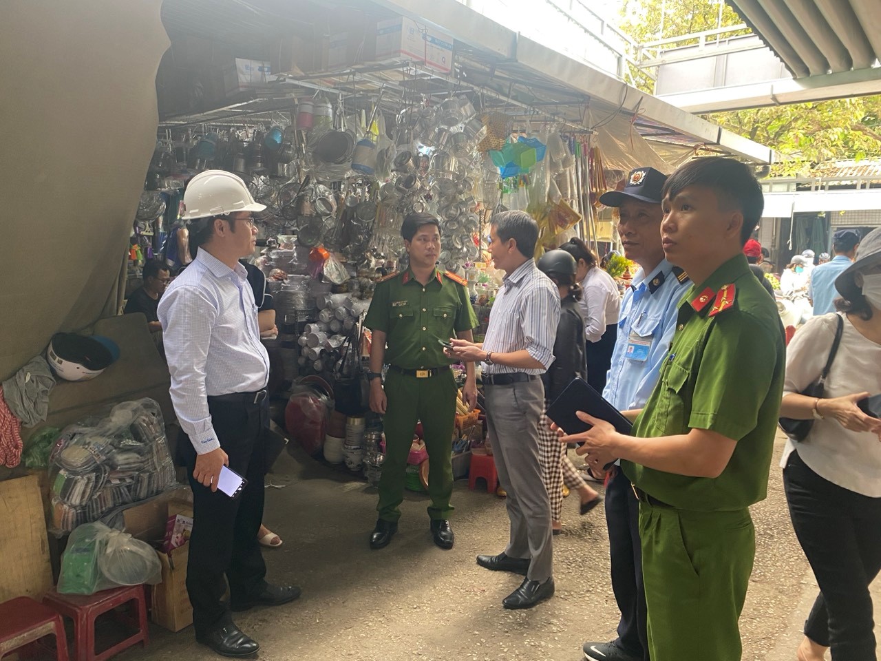 Chợ Đông Ba - 125 năm xây dựng và phát triển: Tái hiện giá trị truyền thống xứ Huế