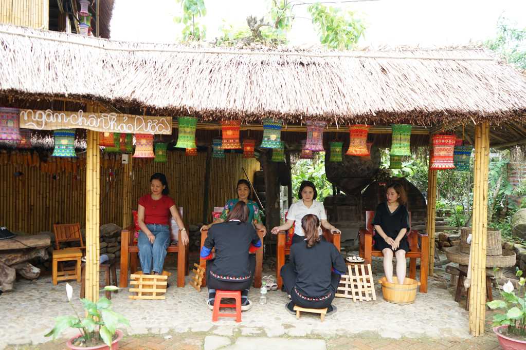 Khai trương Nhà trưng bày không gian văn hóa người Dao Thanh Y tại Quảng Ninh - Ảnh 4.