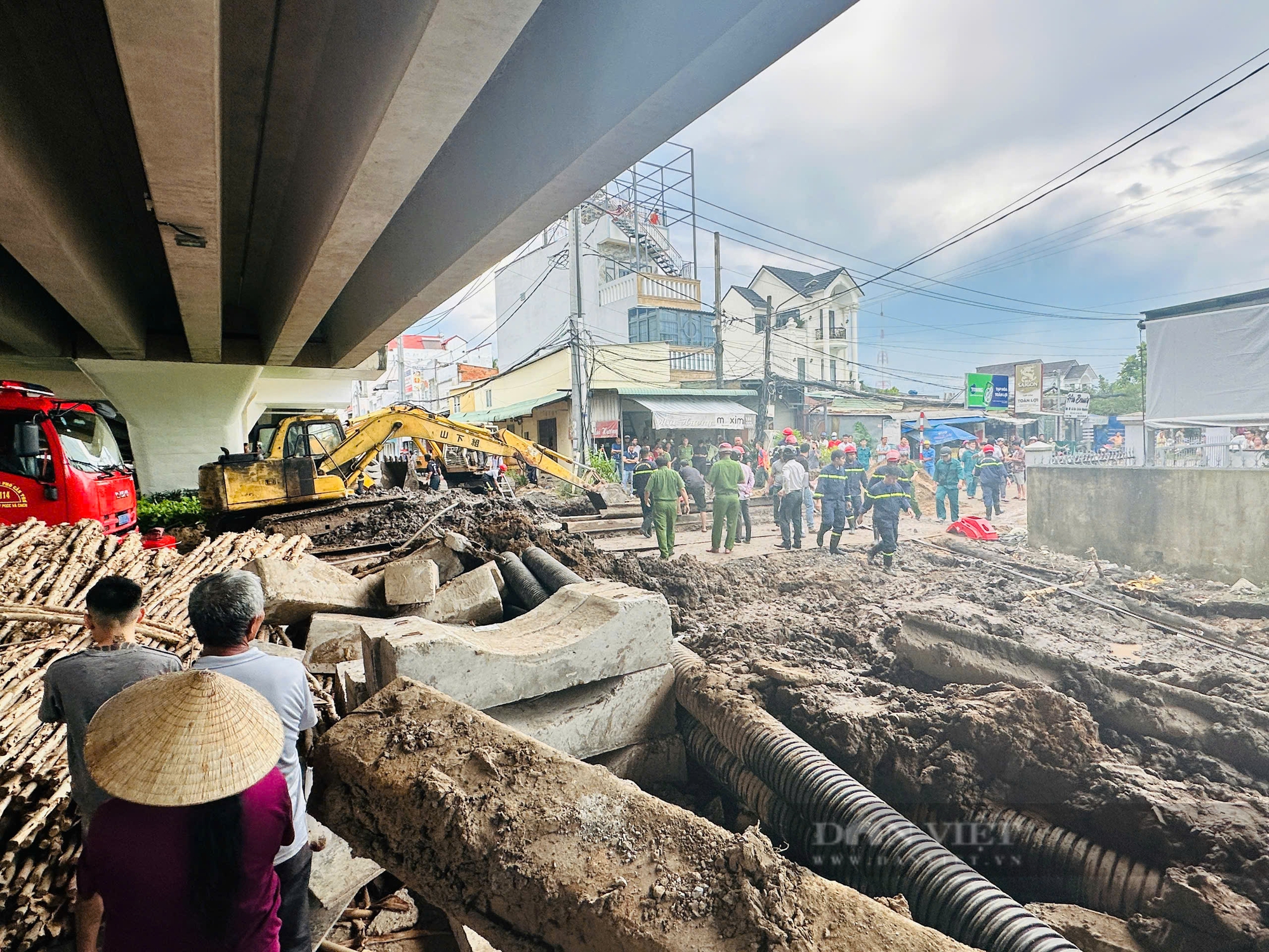 Đang tìm kiếm công nhân bị vùi lấp tại công trình ở Cần Thơ- Ảnh 2.