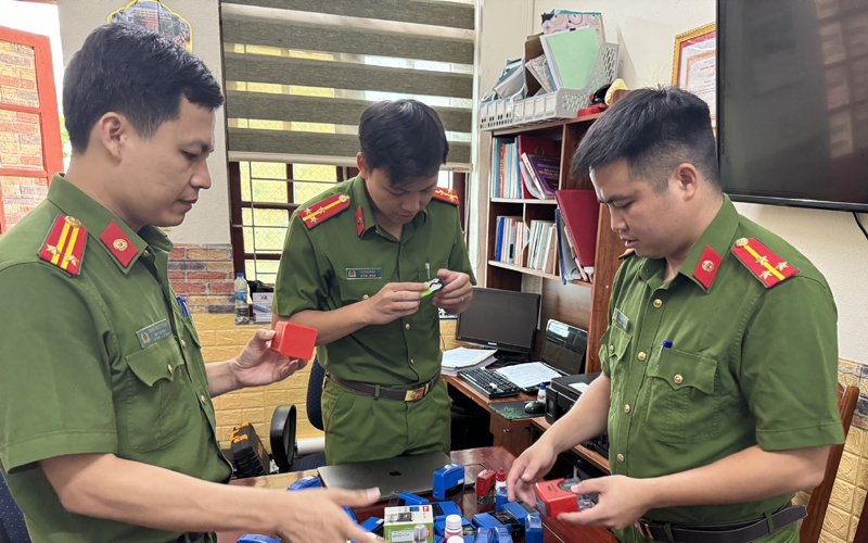 Đối tượng làm giả tài liệu của cơ quan tổ chức ở Đồng Nai, có thể bị xử lý thế nào?- Ảnh 3.