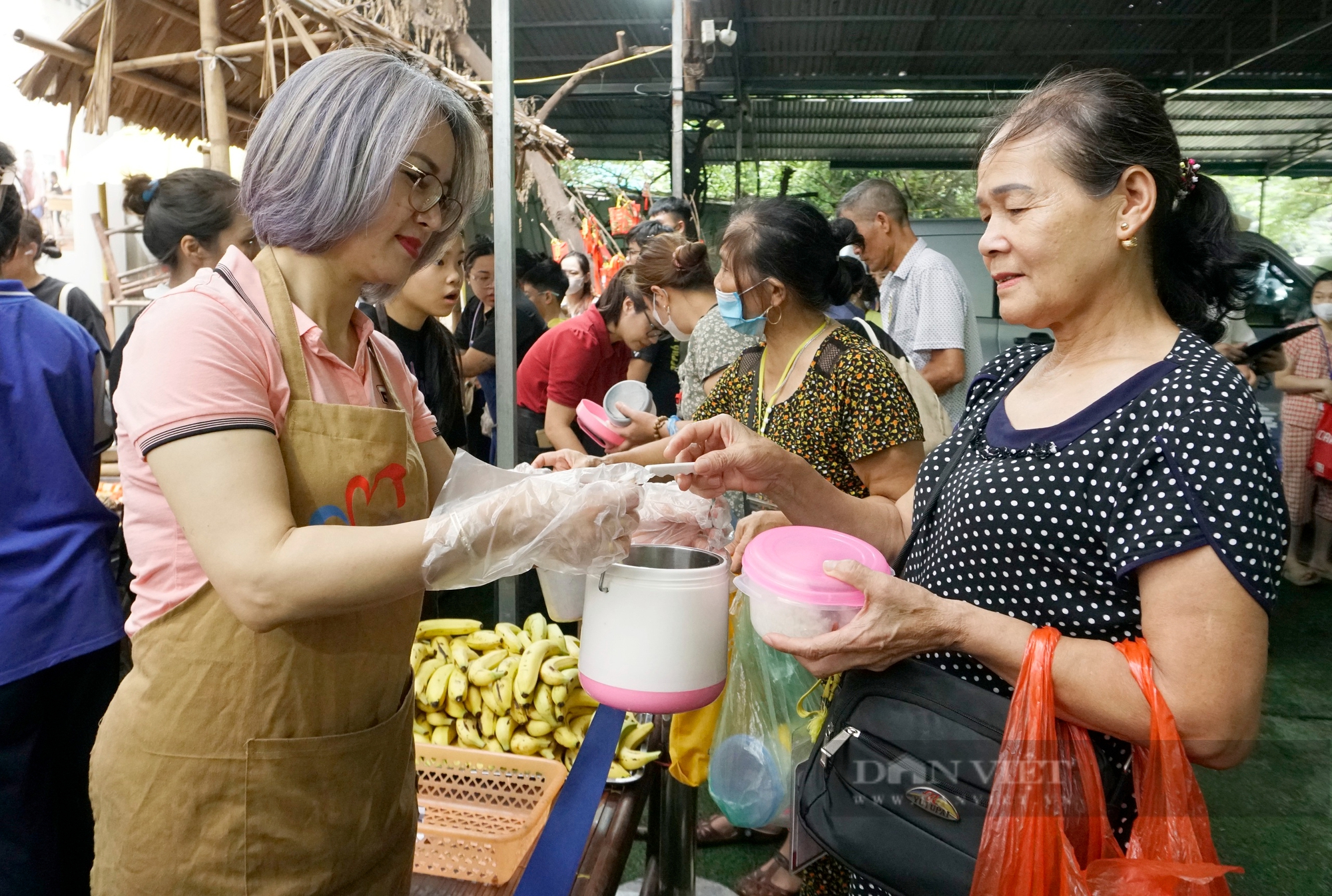 Mùa hè nhân ái của các em học sinh Hà Nội - Ảnh 8.