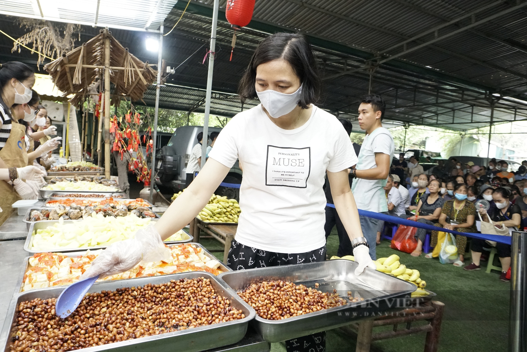 Mùa hè nhân ái của các em học sinh Hà Nội - Ảnh 38.