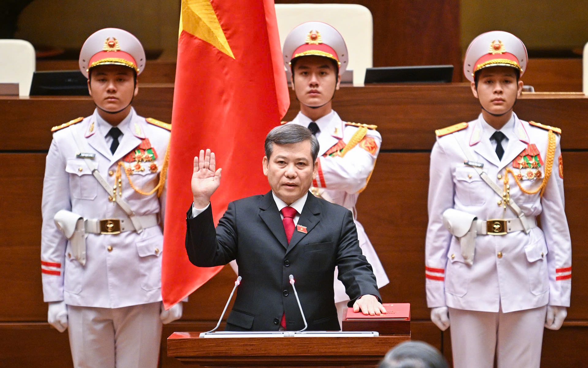 Chánh án Lê Minh Trí: Chưa bổ nhiệm lại 11 thẩm phán để kiểm điểm xử lý trách nhiệm - Ảnh 2.