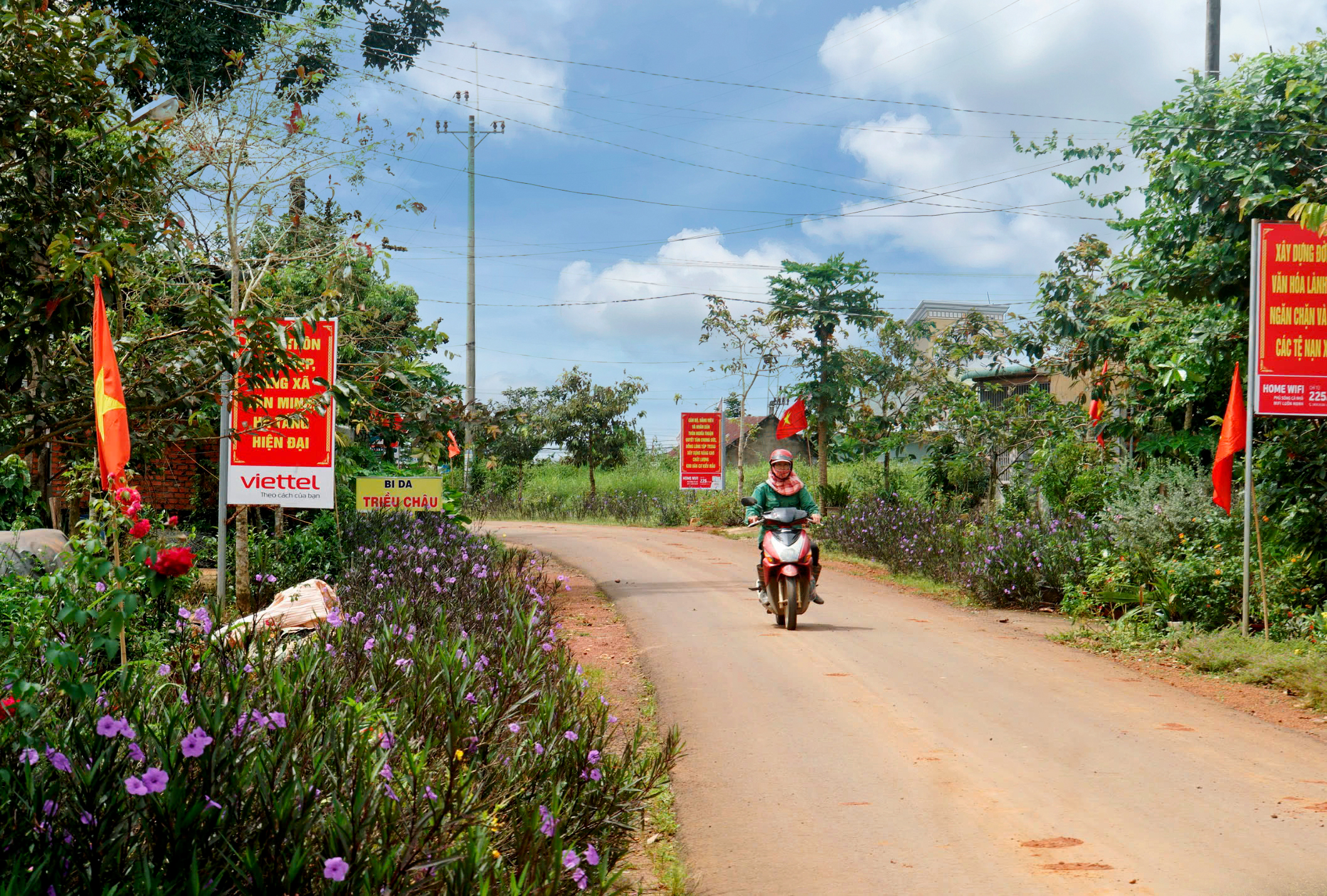 Điểm sáng xây dựng nông thôn mới ở thành phố trẻ nhất Tây Nguyên  - Ảnh 3.