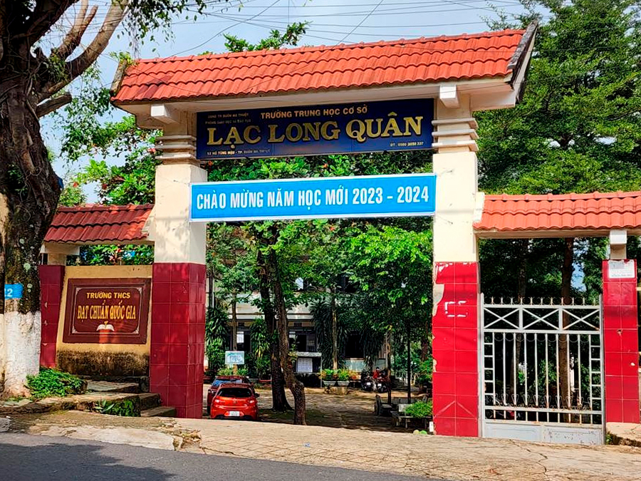 Vụ học hết lớp 9 không có hồ sơ học bạ ở Đắk Lắk: Kỷ luật hiệu trưởng - Ảnh 1.