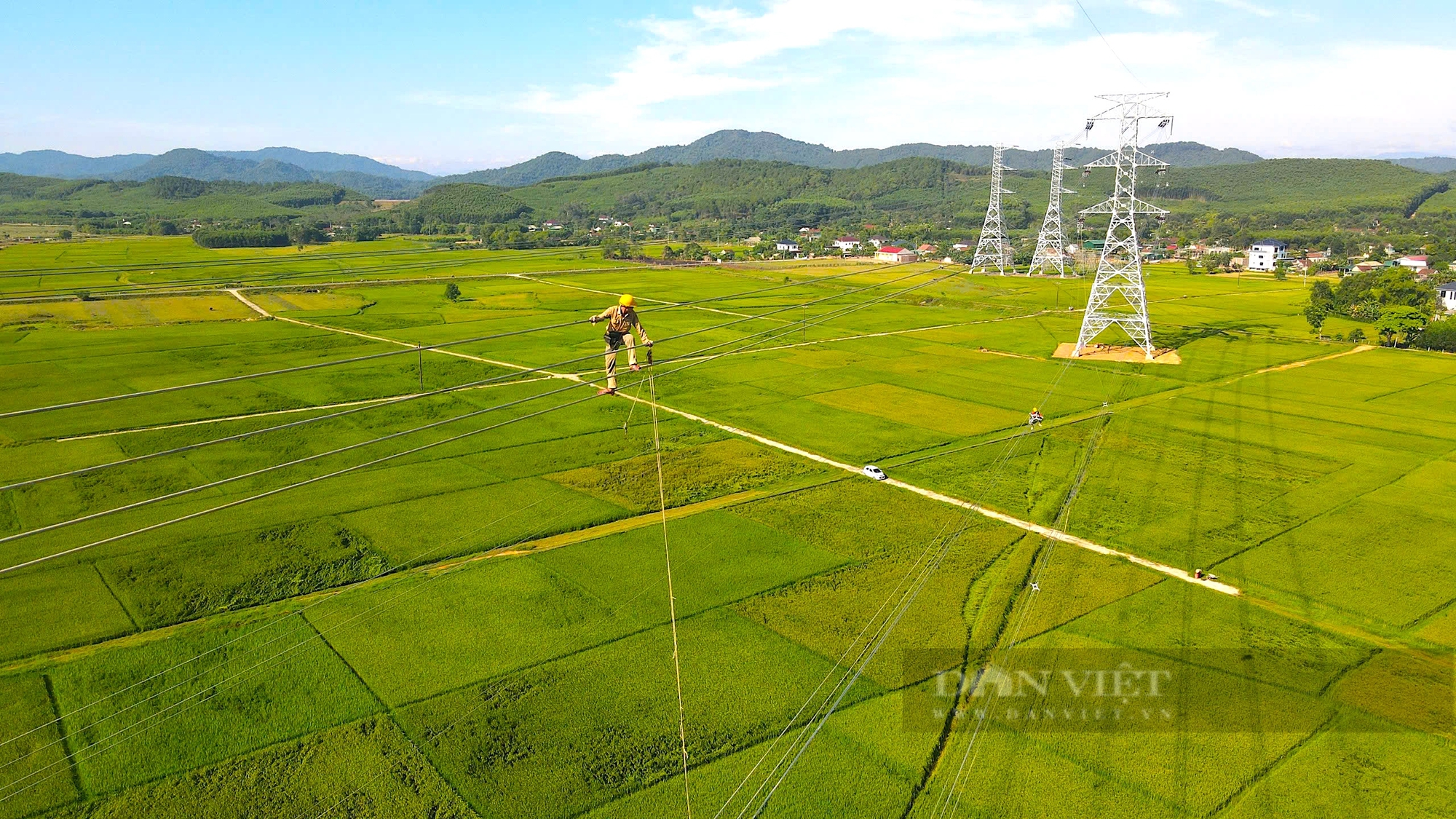 Lễ khánh thành Dự án đường dây 500 kV mạch 3 điểm cầu Hà Tĩnh- Ảnh 4.