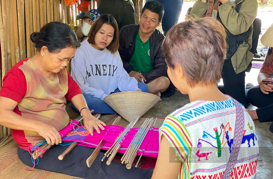 Làng Tà Lài đẹp như phim ở Đồng Nai mang giấc mơ bảo tồn văn hóa bản địa, khách du lịch đang đến- Ảnh 17.