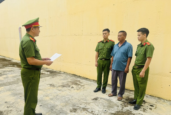 TIN NÓNG 24 GIỜ QUA: Lừa bán 5 người sang Campuchia; ôtô đâm 2 người thương vong rồi rời hiện trường- Ảnh 6.