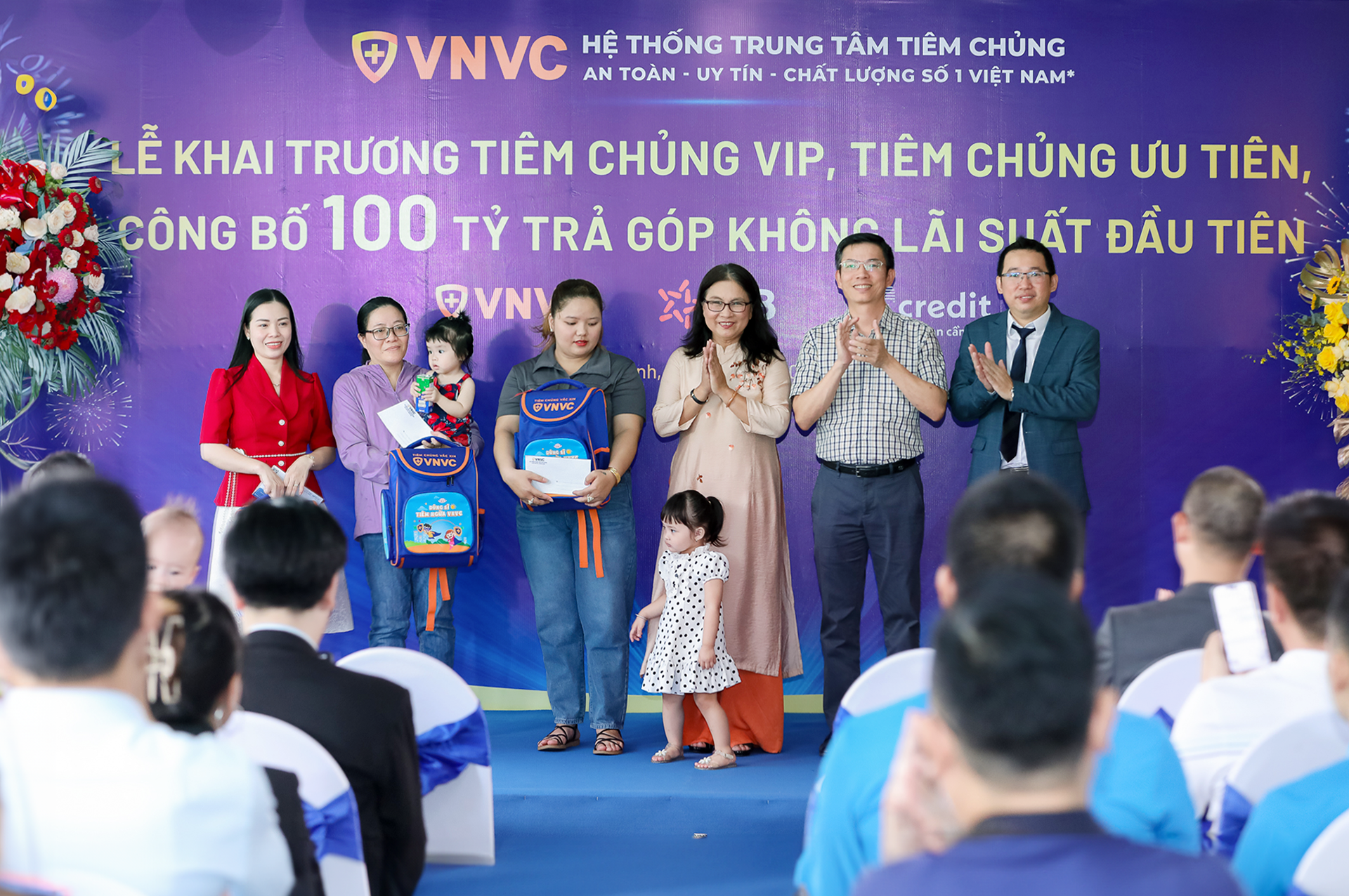 Bên trong trung tâm tiêm chủng VIP đầu tiên tại Việt Nam có gì?- Ảnh 1.