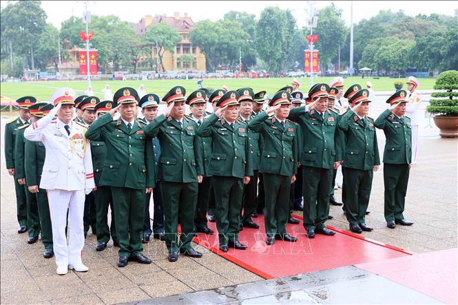 Lãnh đạo Đảng và Nhà nước vào Lăng viếng Chủ tịch Hồ Chí Minh nhân dịp 70 năm Quốc khánh 2/9- Ảnh 4.