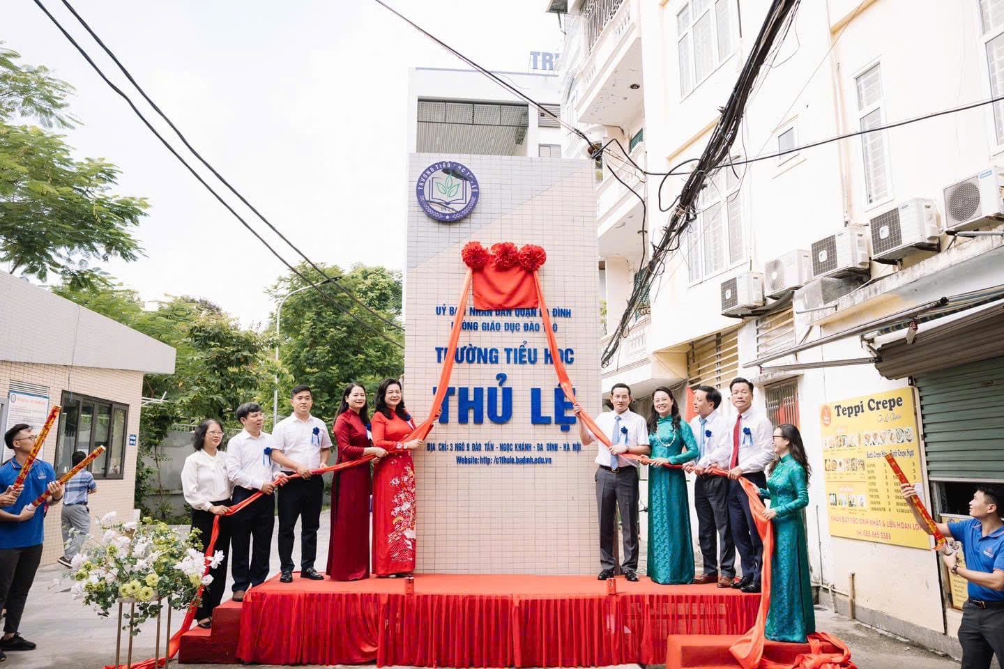 "Lóa mắt" ngắm các trường xịn sò ở Hà Nội đón năm học mới: Có cả bể cá Koi giúp học sinh thư giãn- Ảnh 1.