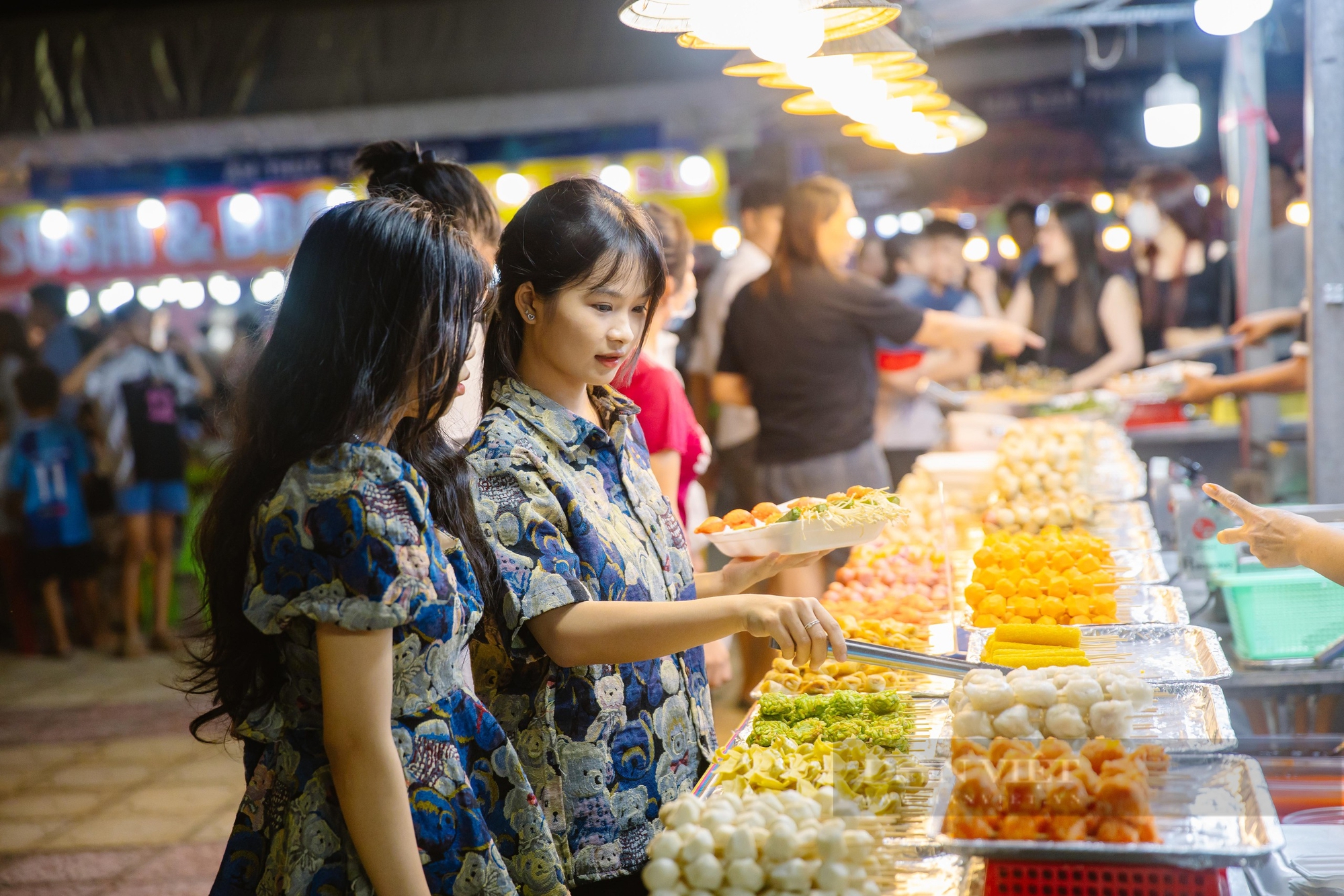 Nghìn người tham dự lễ hội tôm hùm Cam Ranh- Ảnh 5.