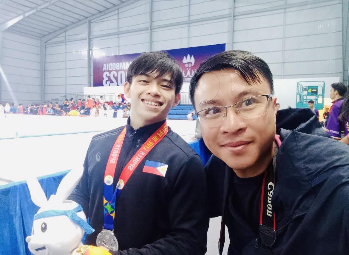 Carlos Yulo vận động viên huy chương vàng Olympic người Philippines: Chiếc "lò xo" nén sau 5 năm!- Ảnh 2.