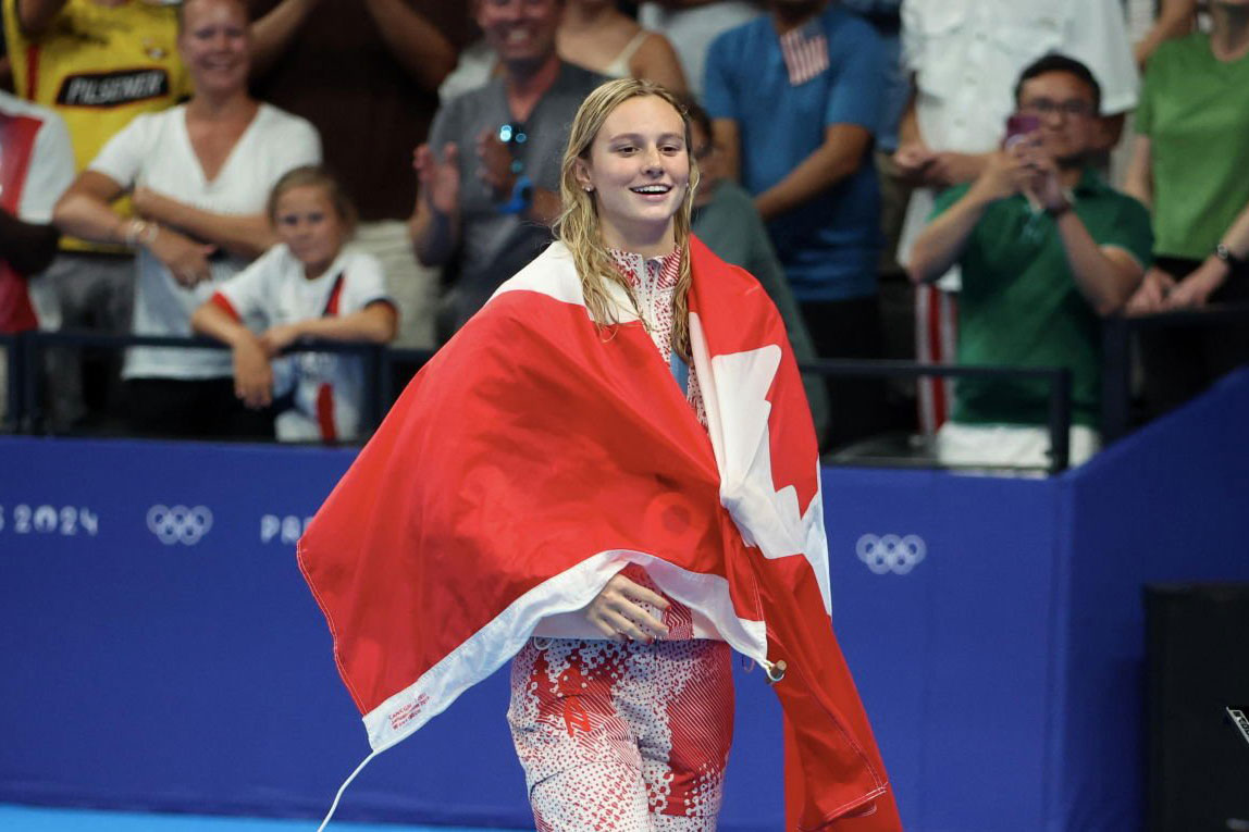 Kình ngư Canada giành hat-trick HCV Olympic 2024: Tài sắc vẹn toàn- Ảnh 3.