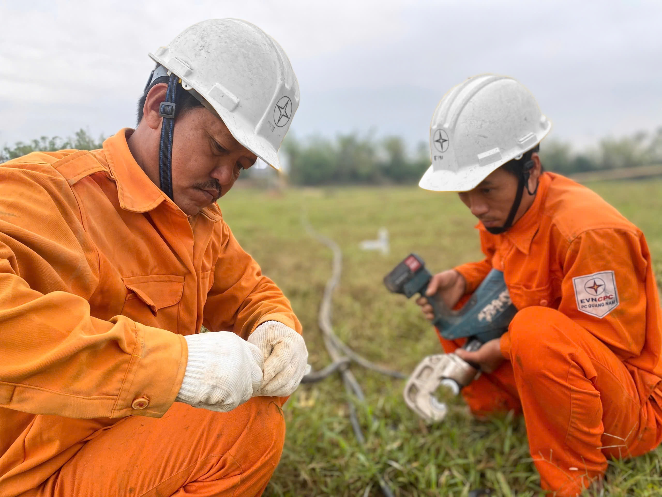 EVNCPC chuẩn bị ứng phó với mùa bão 2024: Đảm bảo cung ứng điện ổn định và an toàn