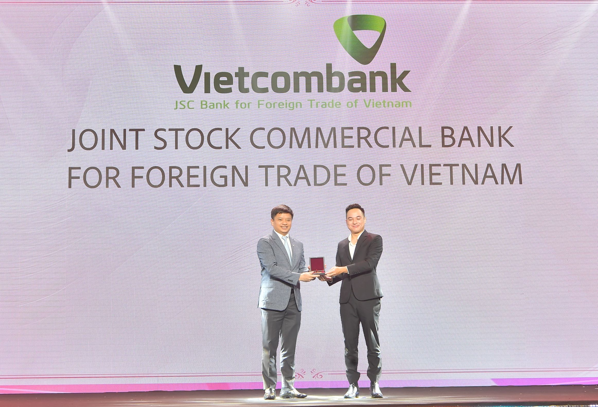 HR ASIA vinh danh Vietcombank tại tất cả các hạng mục giải thưởng “Nơi làm việc tốt nhất châu Á” năm 2024 - Ảnh 3.