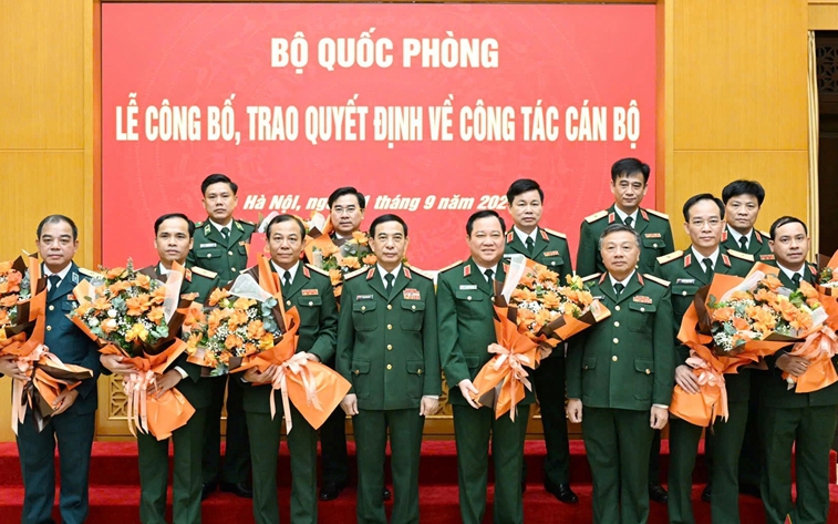 Thứ trưởng Bộ Quốc phòng: Nhiệm vụ của Quân đội "là ngành lao động đặc biệt" - Ảnh 3.