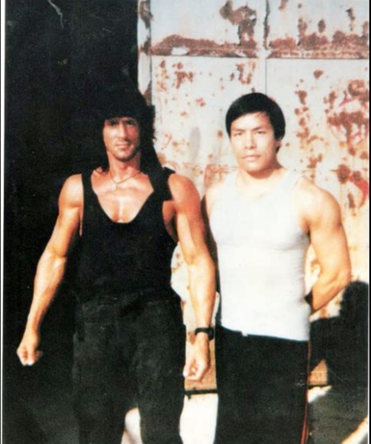 Dám chê bai Lý Tiểu Long, "Rambo" Sylvester Stallone từng bị... đá suýt chết - Ảnh 3.