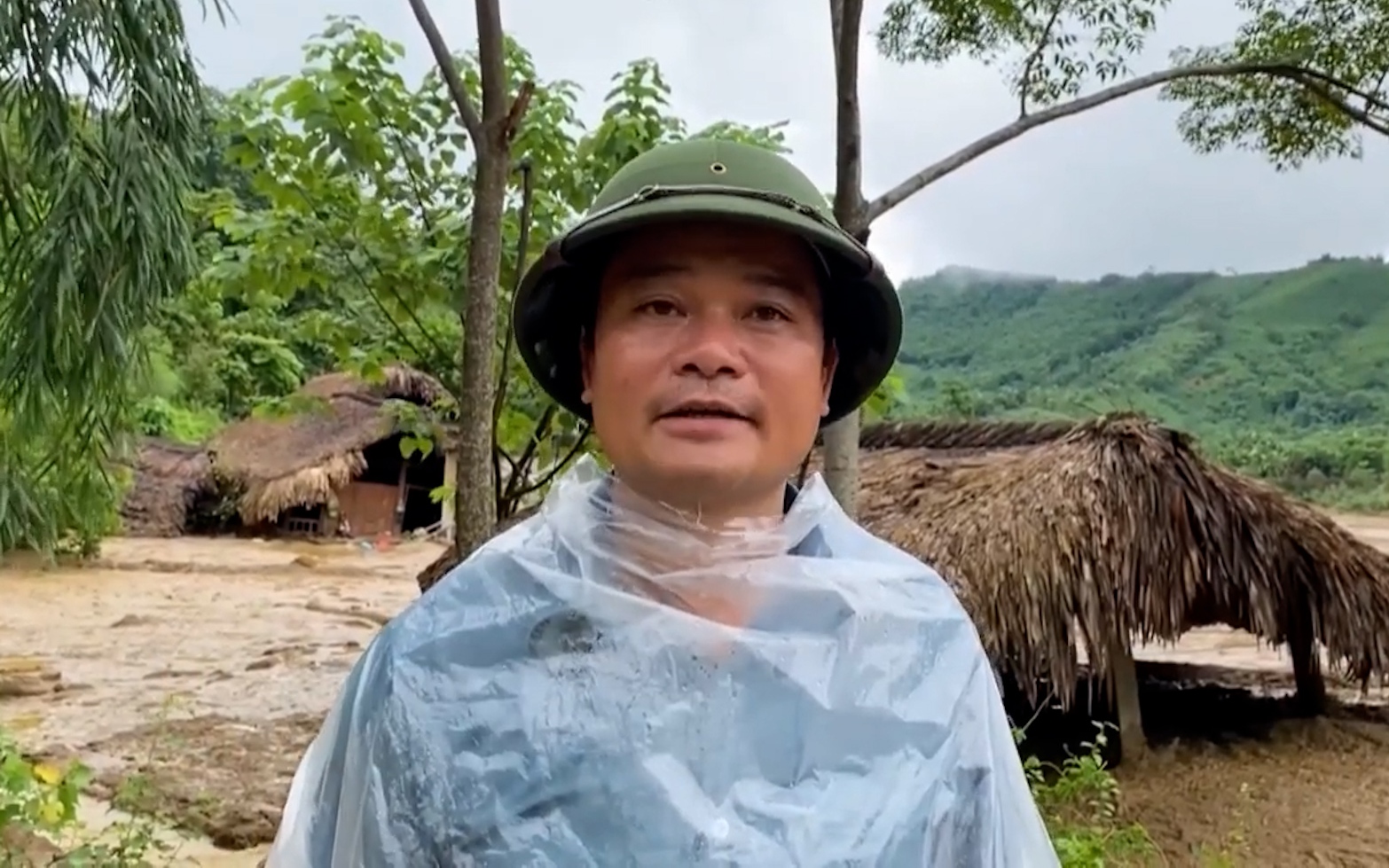 Chân dung Trưởng thôn Làng Nủ, người giúp dân "không vì thành tích"- Ảnh 2.