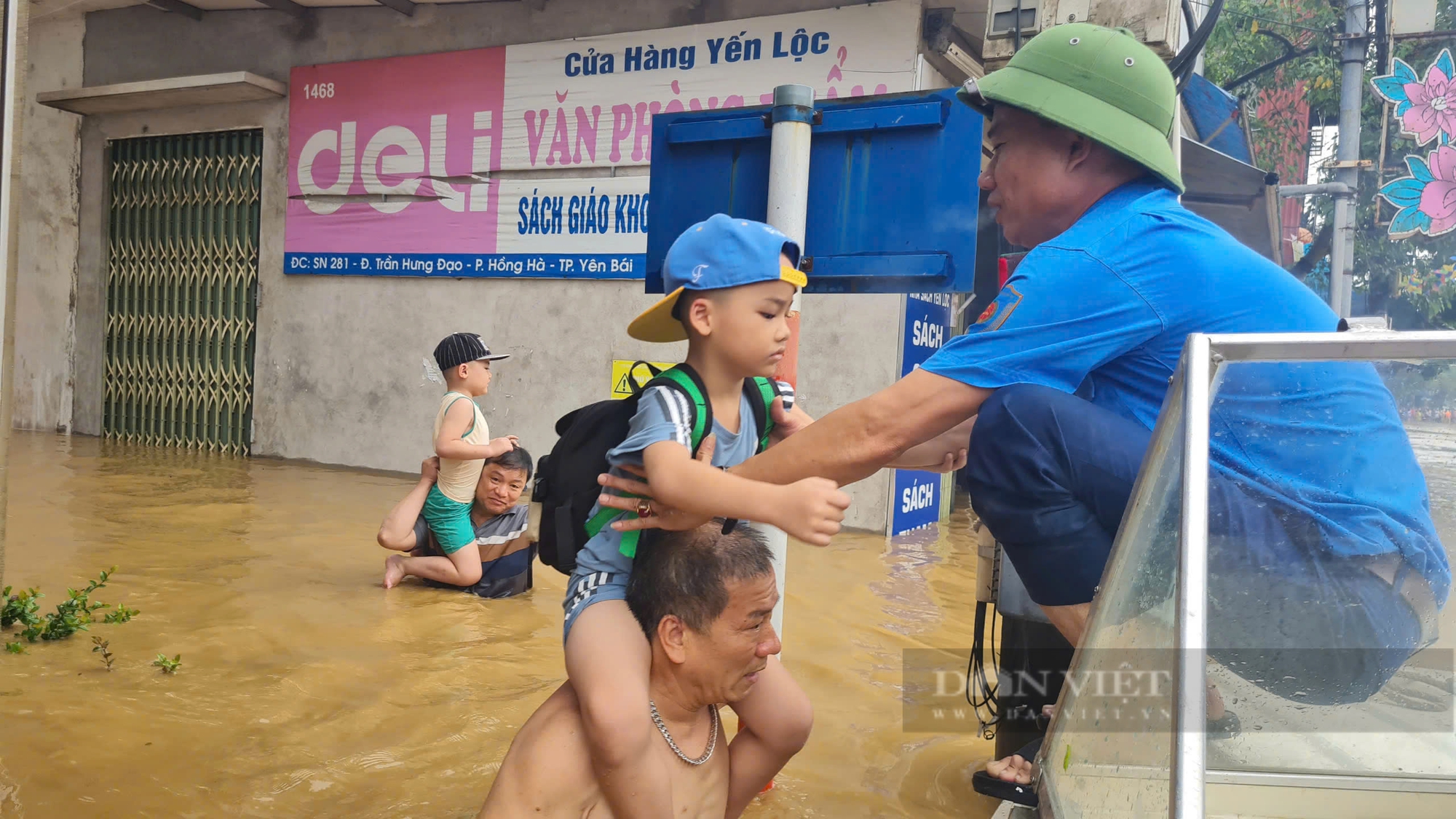 Cập nhật: Báo Dân Việt kêu gọi được hơn 3 tỷ đồng tiền và hàng- Ảnh 11.