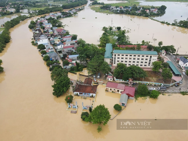 15 khách hàng thương vong vì bão lũ, bảo hiểm dự kiến chi trả 9,72 tỷ đồng - Ảnh 1.