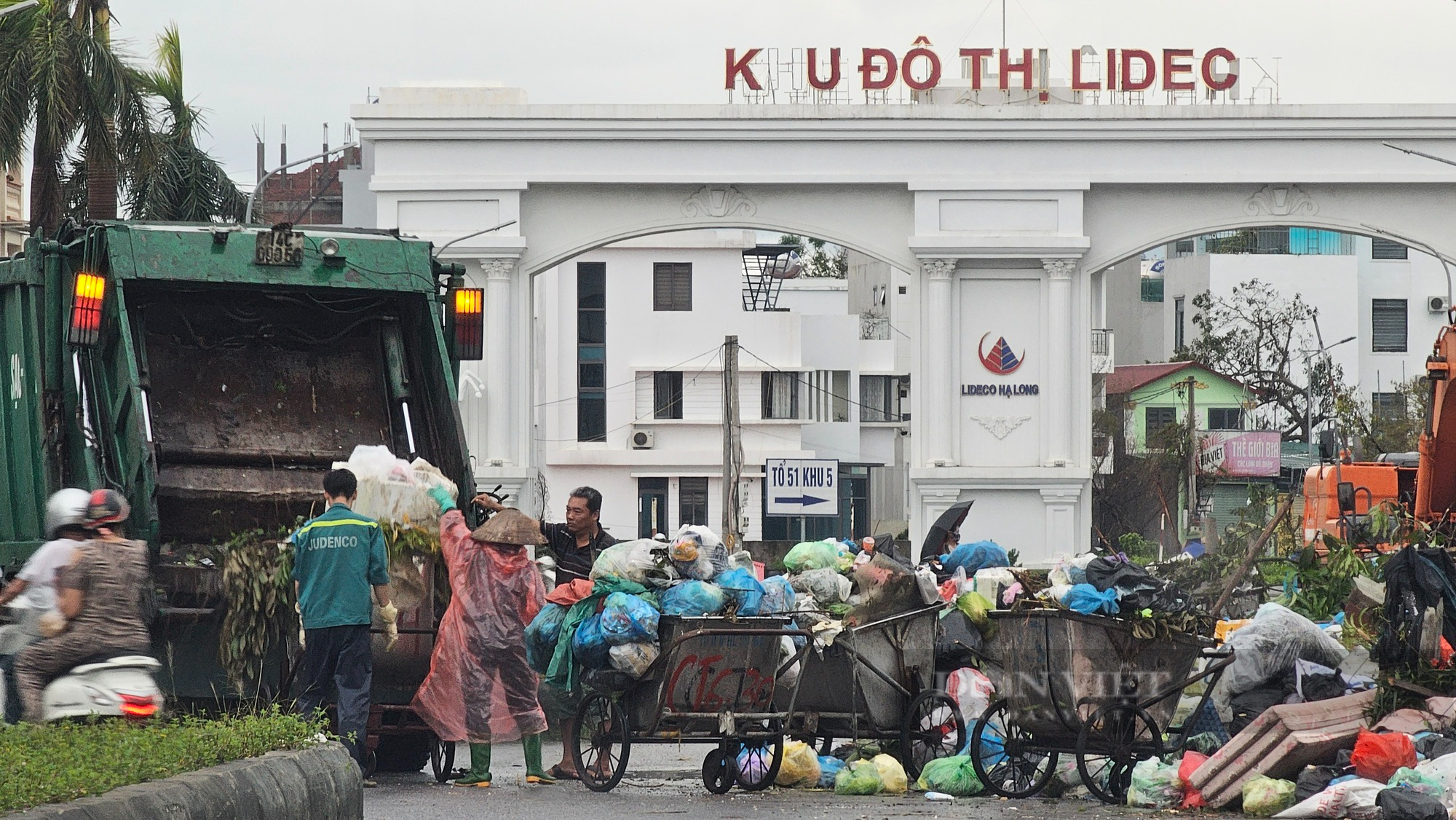 Quảng Ninh: Chạy đua với thời gian để khắc phụ hậu quả sau cơn bão số 3 - Ảnh 3.