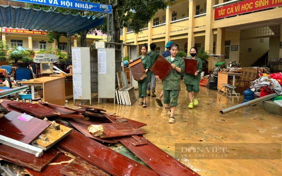 Khẩn trương khắc phục hậu quả mưa lũ, chuẩn bị đón học sinh ở Bảo Yên (Lào Cai) trở lại trường học- Ảnh 2.