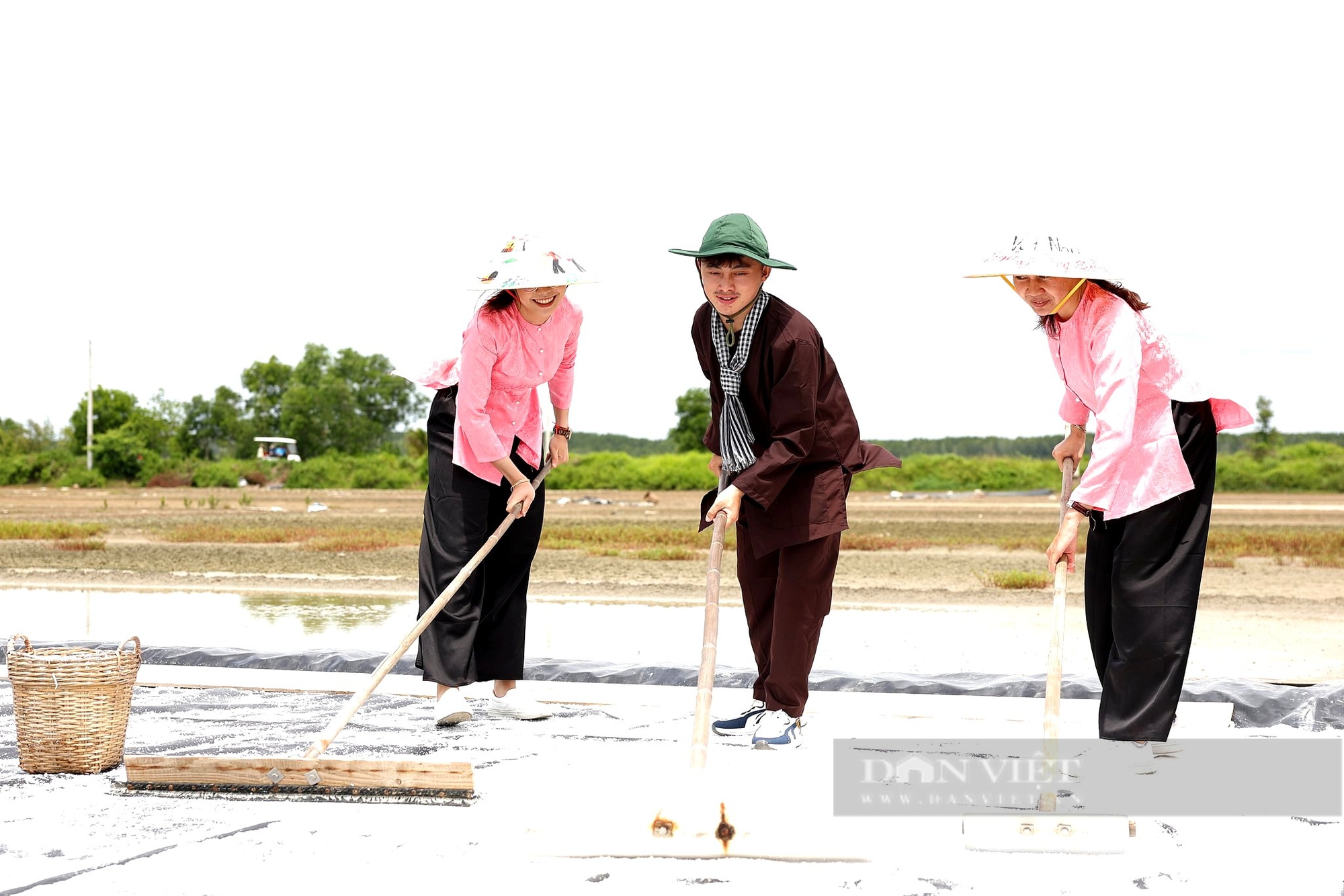 Đầu tư cho 5 làng nghề làm du lịch, TP.HCM “tùy cơ ứng biến” - Ảnh 1.