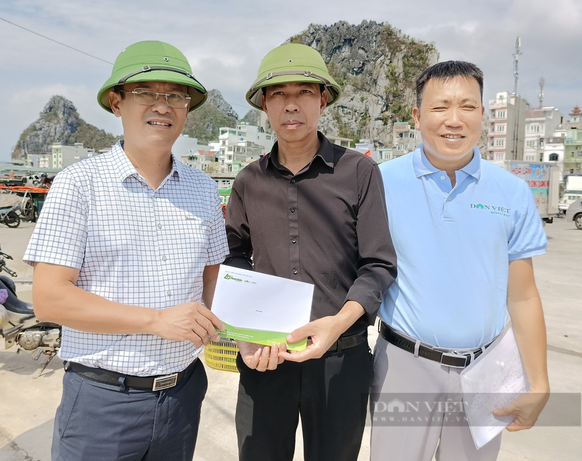 Chủ tịch Hội NDVN Lương Quốc Đoàn thăm hỏi, trao quà tới hội viên nông dân ở Quảng Ninh bị thiệt hại do bão Yagi - Ảnh 5.