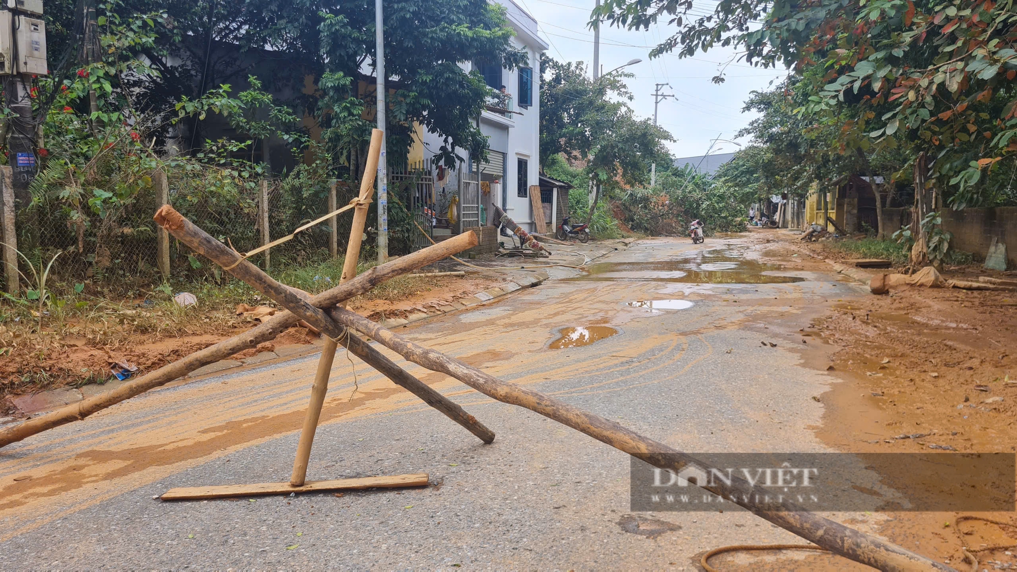 Thành Phố Yên Bái: Nắng đã lên, nước đã rút, khó khăn sau lũ không chỉ là bùn rác - Ảnh 5.