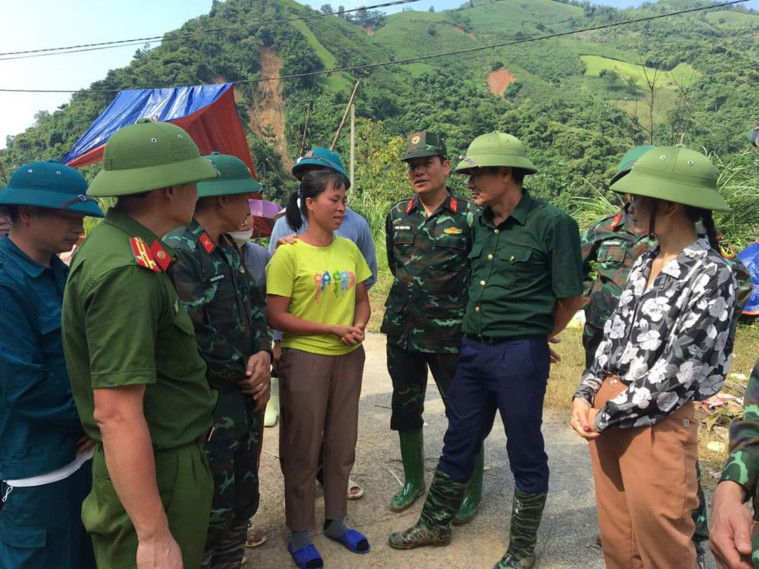 Lào Cai tập trung khắc phục hậu quả bão lũ, sạt lở đất, ổn định sản xuất- Ảnh 7.