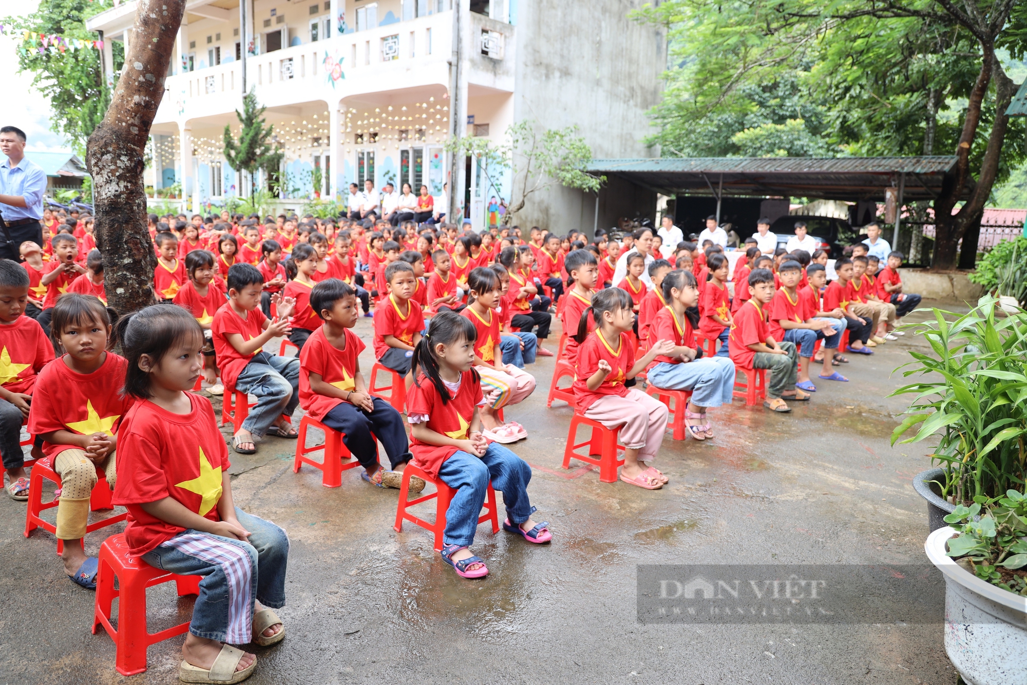 "Trăng Đại ngàn 2024" vui nhất của các em nhỏ người La Hủ nơi cực Bắc của Tô Quốc - Ảnh 3.