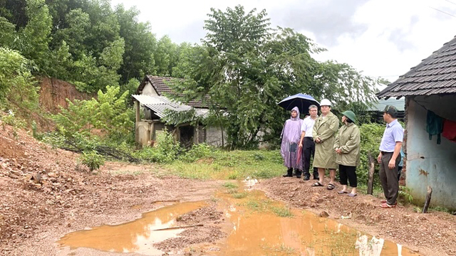 Toàn cảnh bạt sườn núi, làm tường đá chắn “xoá” hoạ sạt lở đất vùi nhà dân ở Quảng Ngãi- Ảnh 7.