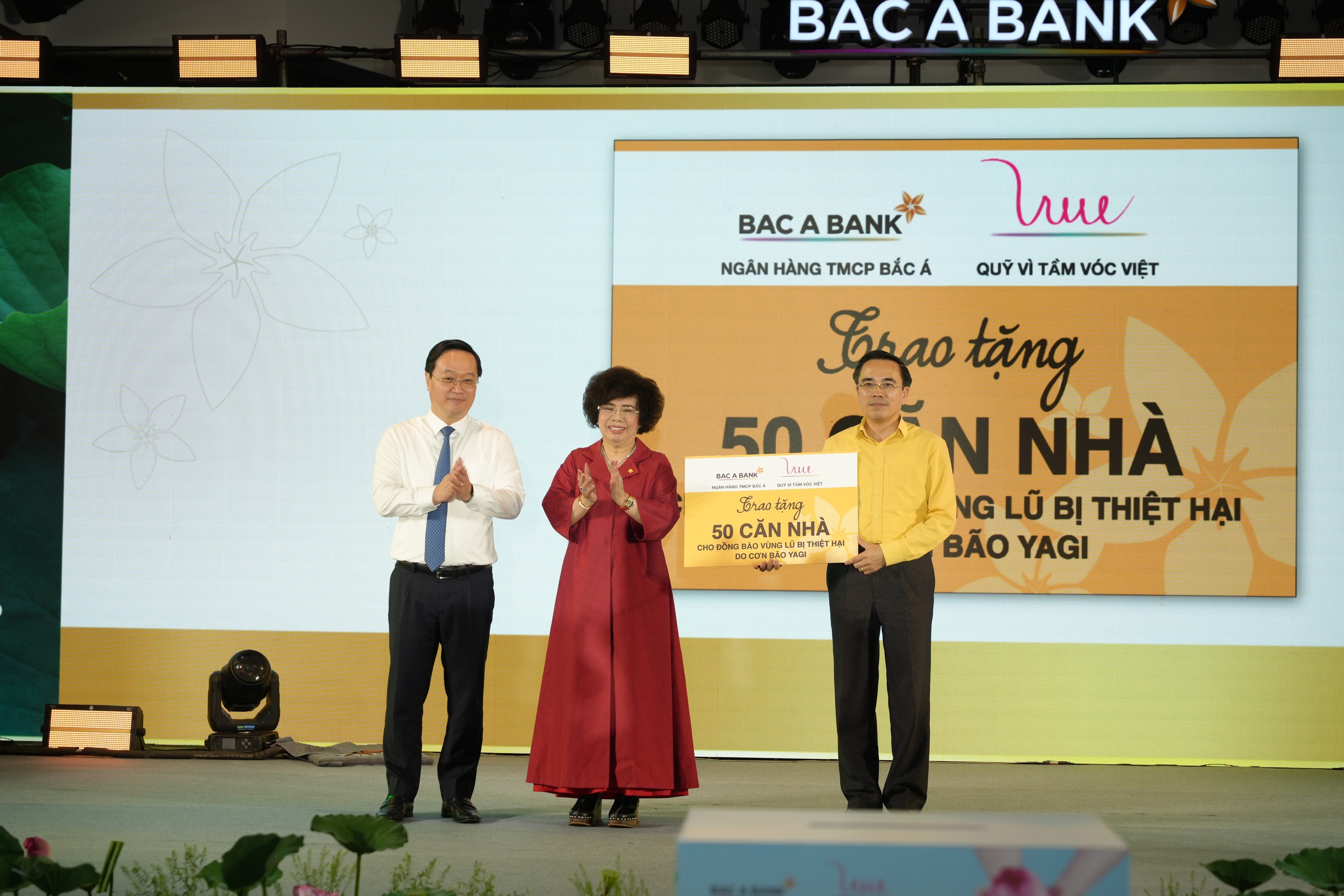 BAC A BANK: 30 năm vươn tầm, khẳng định vị thế hàng đầu - Ảnh 2.