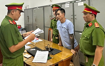 Đối tượng đánh ghen, lột đồ, hành hạ người phụ nữ ở Lâm Đồng có thể bị xử lý ra sao?- Ảnh 1.