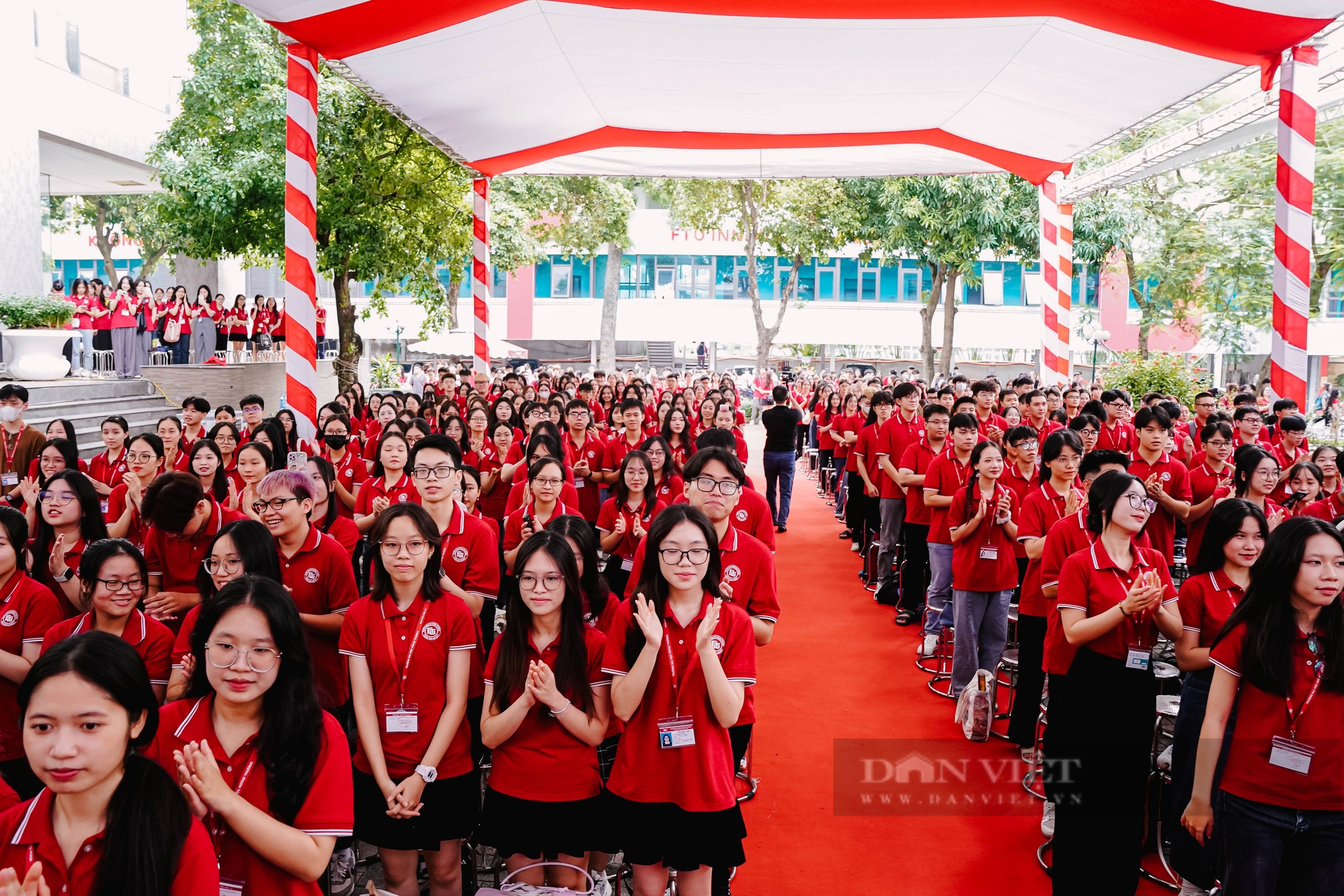 Lộ diện 8 thủ khoa đầu vào Trường Đại học Ngoại thương 2024- Ảnh 2.