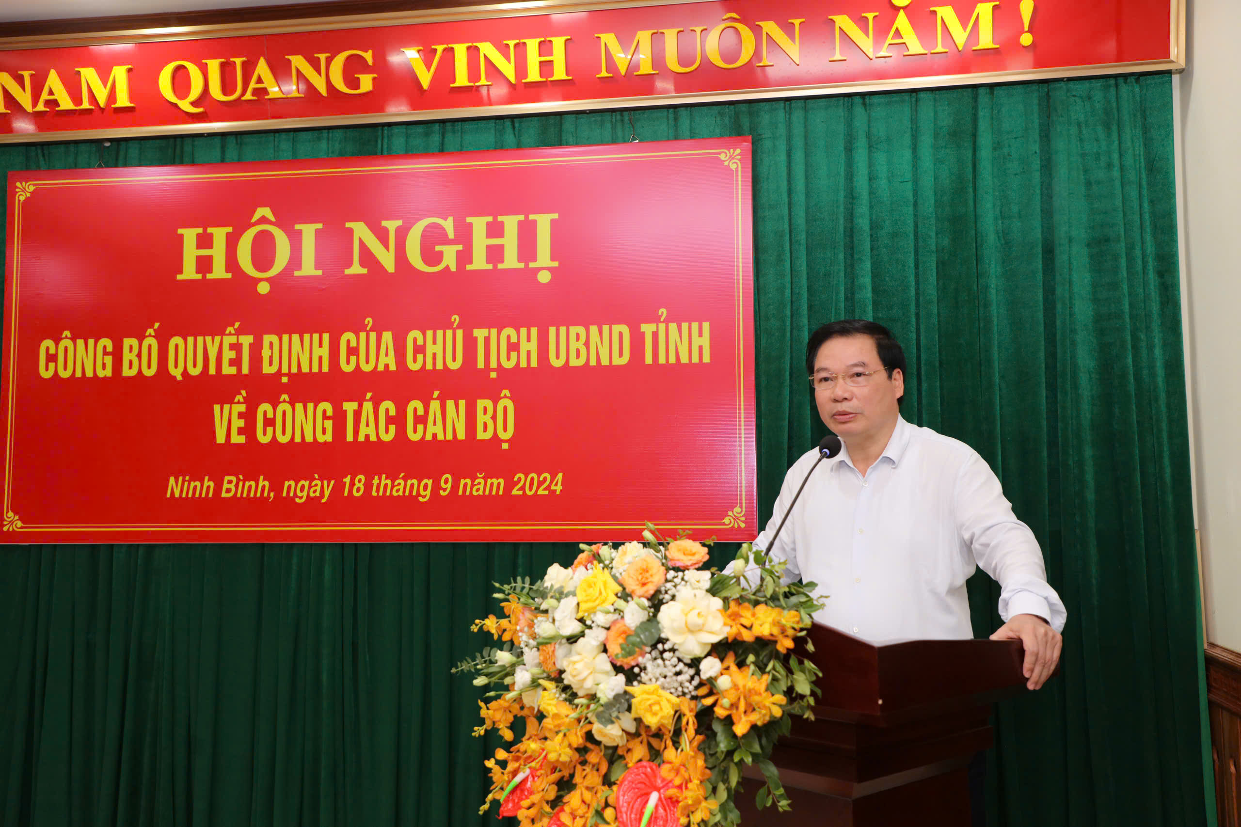 Ninh Bình: Chủ tịch UBND huyện Yên Khánh giữ chức Phó Giám đốc Sở Nội vụ - Ảnh 3.