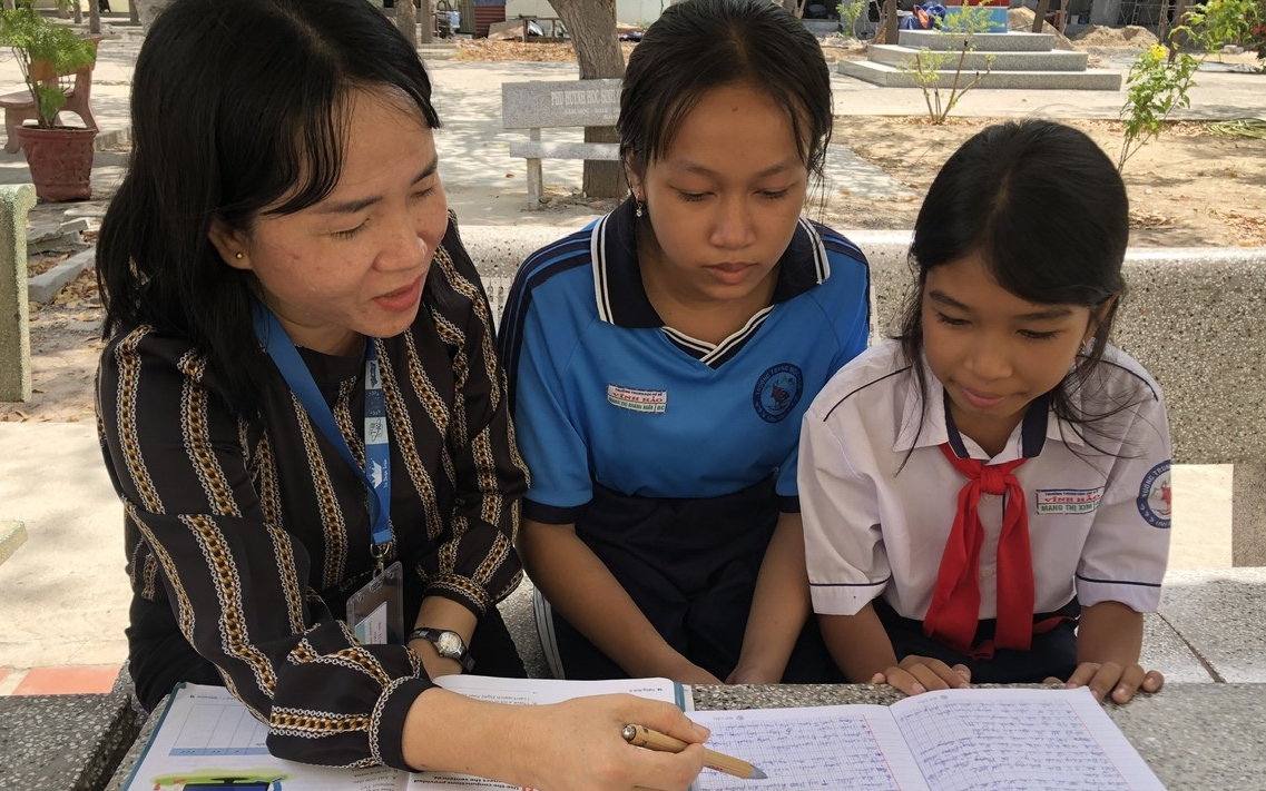 Hàng nghìn học sinh, sinh viên nghèo an tâm học tập nhờ "Quỹ Tiếp bước cho em đến trường"- Ảnh 2.