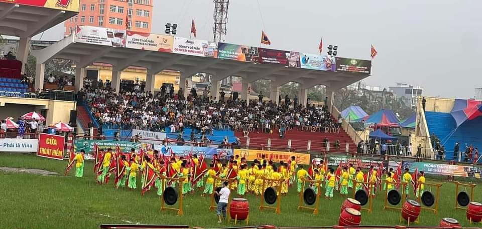 Hải Phòng: Hàng vạn người tham dự Lễ hội chọi trâu Đồ Sơn 2024- Ảnh 2.