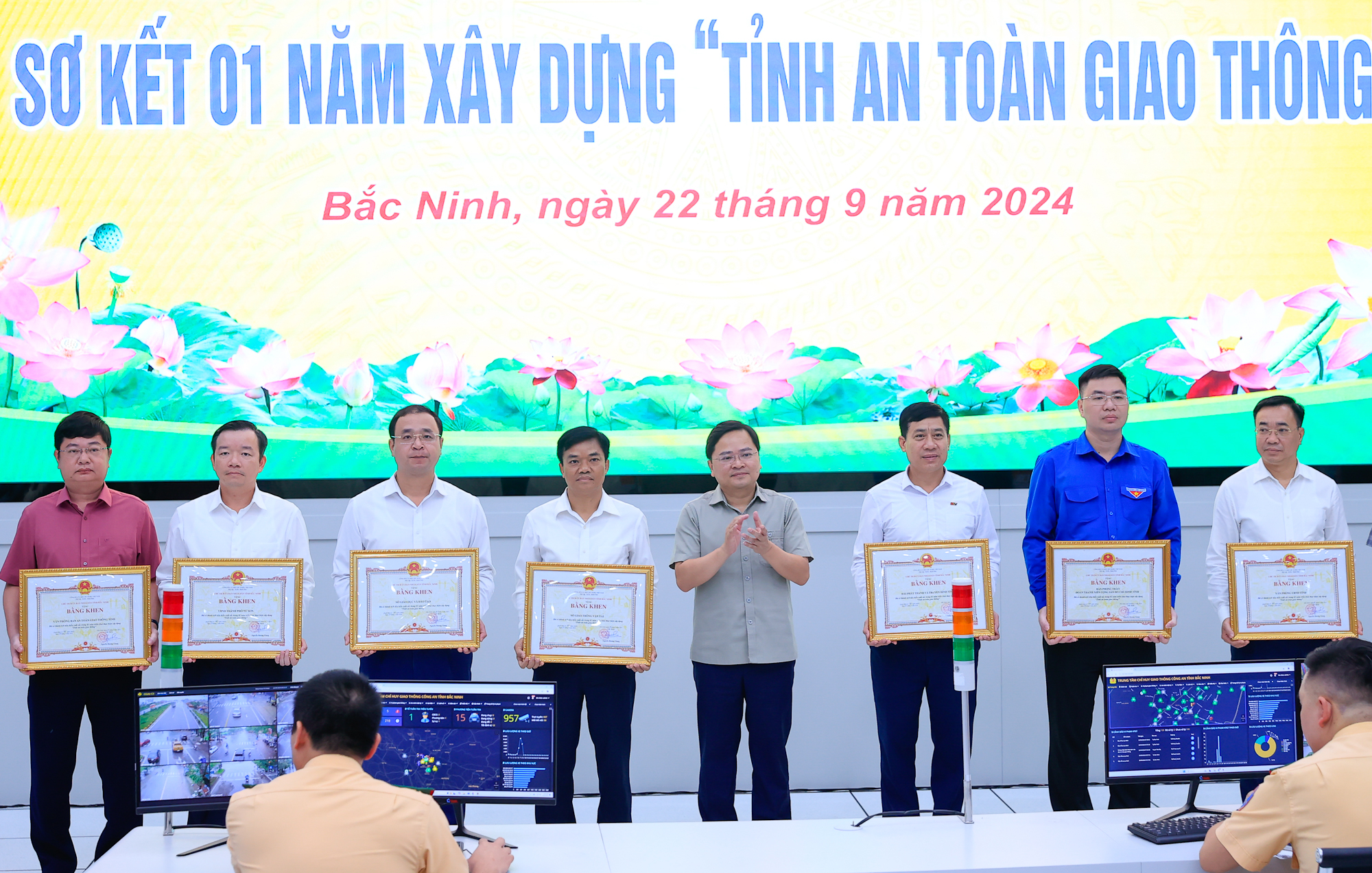 Thủ tướng Phạm Minh Chính  đánh giá cao mô hình "Tỉnh an toàn giao thông" triển khai đầu tiên ở Bắc Ninh- Ảnh 6.