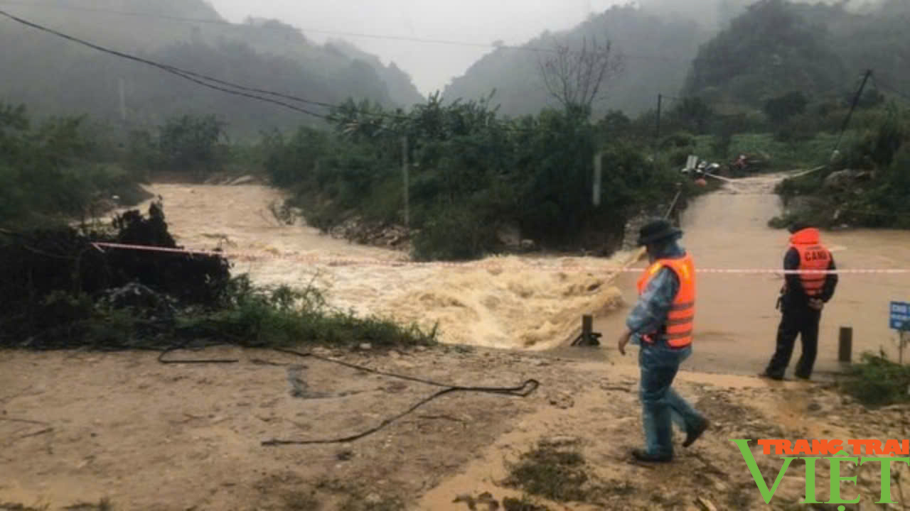 Sơn La: Khẩn trương ứng phó, khắc phục hậu quả mưa lũ - Ảnh 2.