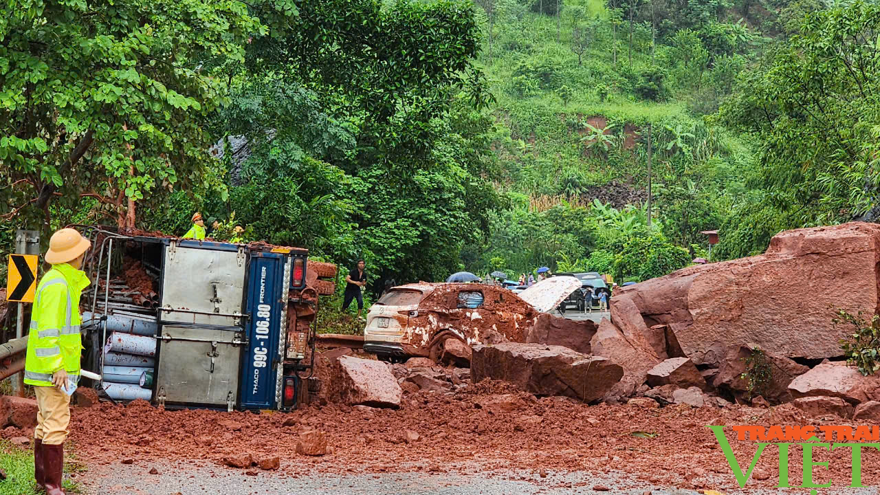 Sơn La: Khẩn trương ứng phó, khắc phục hậu quả mưa lũ - Ảnh 3.